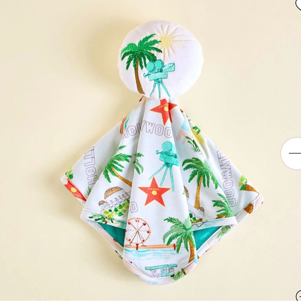 Posh Peanut Palm Tree Lovey